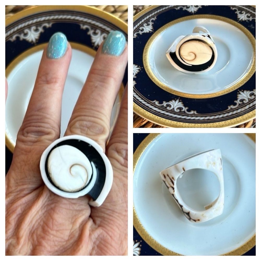 Vintage Natural Carved Shell Ring